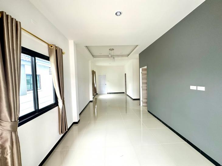 ขายบ้าน  บ้านเดี่ยวหลังใหญ่ 50ตรว.หลังวัดโป่งตามุก มี 2 หลัง ภาพที่ 6