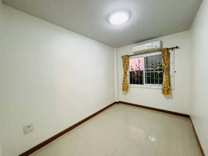 โชติกาโมเดิร์นนิตี้ พานทอง หมู่บ้านดี ใกล้โรงพยาบาล ภาพที่ 9