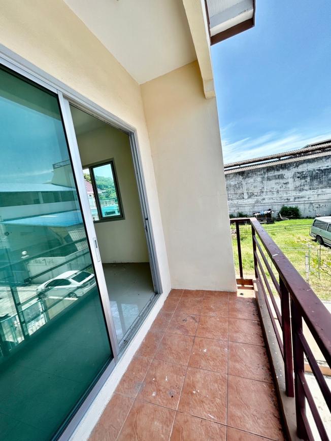 บ้านทาวน์โฮมหลังริม  ทำเลเยี่ยม ภาพที่ 11