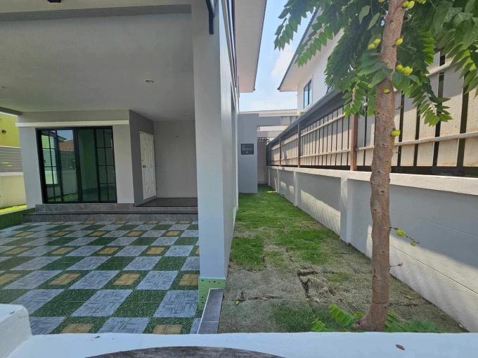 บ้านแฝดสไตล์เดี่ยว ตัวบ้านไม่ติด พานาวิว 4 ดอนหัวฬ่อ BW ภาพที่ 4