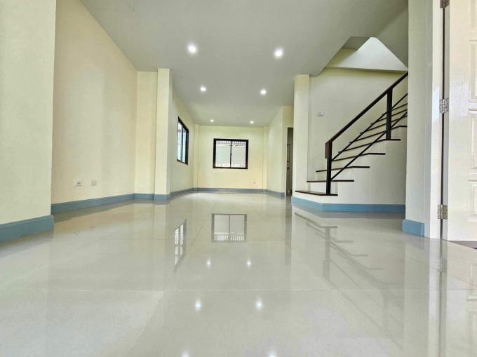 บ้านแฝดสไตล์เดี่ยว ตัวบ้านไม่ติด พานาวิว 4 ดอนหัวฬ่อ  BW  ภาพที่ 8