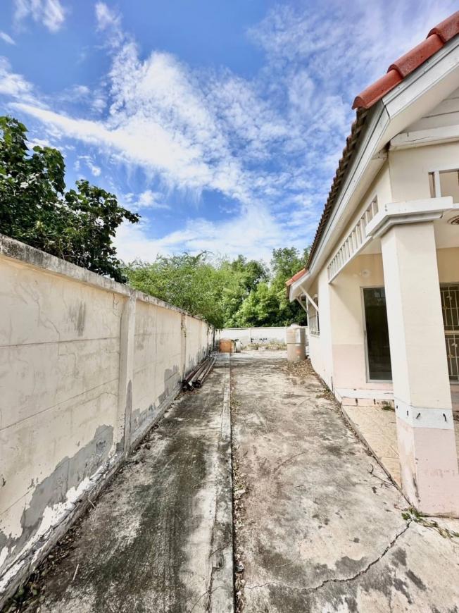 ขายบ้านคลองตำหรุ หลังมุม ทำเลดี ใกล้โรงพยายาลวิภาราม อมตะชลบุรี  TMG  ภาพที่ 4