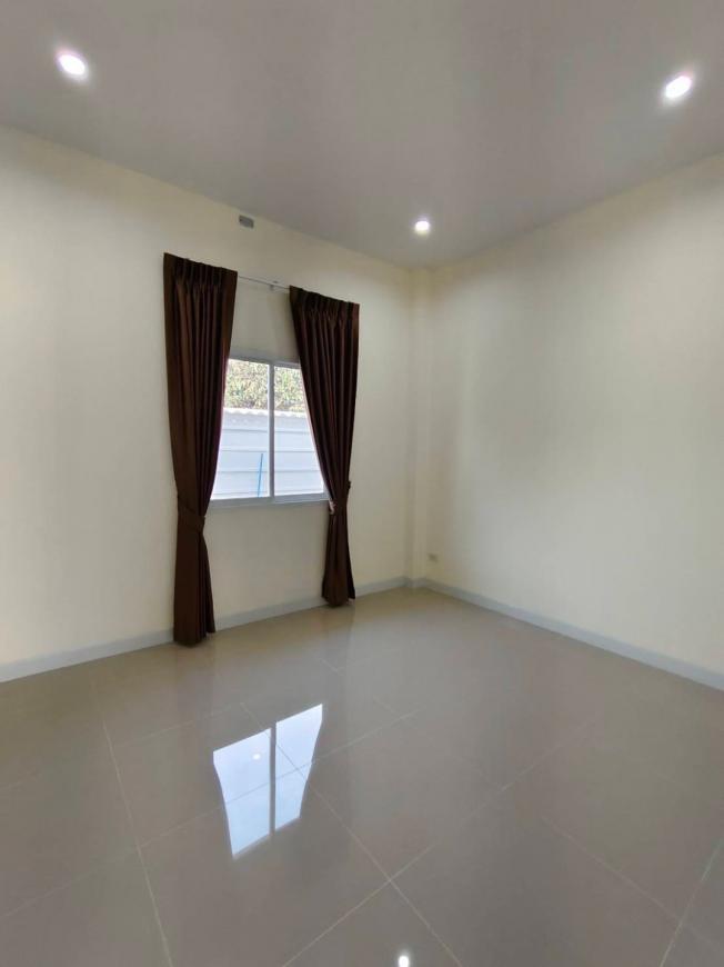 บ้านเดี่ยวหลังใหญ่ มีพื้นที่รอบบ้าน พิกัด หนองขยาด พนัสนิคม ภาพที่ 6