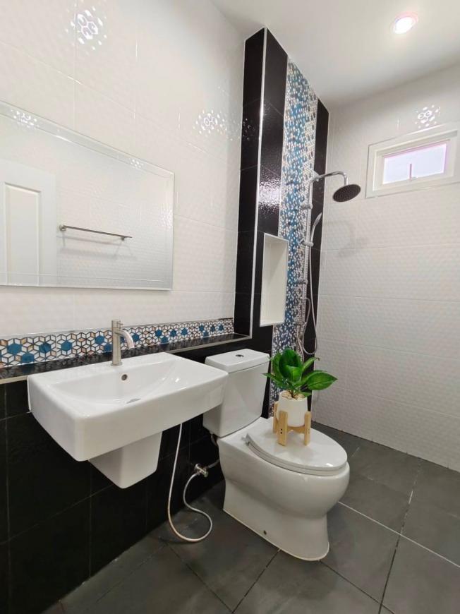 บ้านเดี่ยวหลังใหญ่ มีพื้นที่รอบบ้าน พิกัด หนองขยาด พนัสนิคม ภาพที่ 7