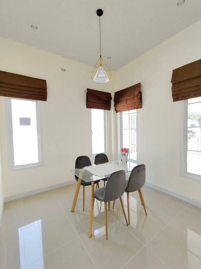 บ้านเดี่ยวหลังใหญ่ มีพื้นที่รอบบ้าน พิกัด หนองขยาด พนัสนิคม ภาพที่ 11