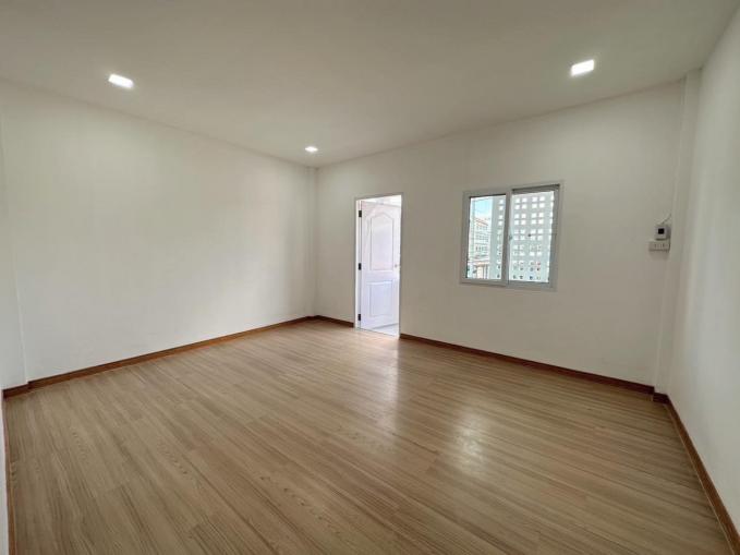 หมู่บ้านสุขใจ วิลล่า ใกล้ ม.อีเทค  OKD  ภาพที่ 7