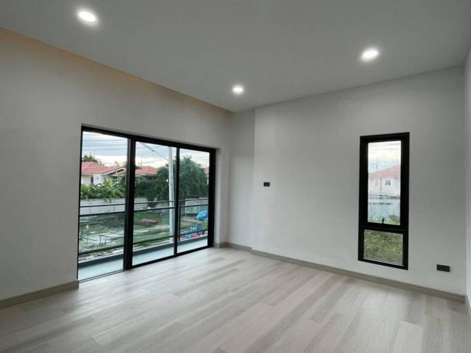 บ้านพรีเมียม ส่วนตัว ฟังก์ชั่นครบ Grandiose Ville Bangsaen  ภาพที่ 8