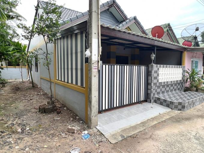 หมู่บ้านอุ่นเรือน ทาวน์เฮ้าส์ นาป่าป่า ท้องคุ้ง หลังริม มีพื้นที่ รีโนเวทใหม่ทั้งหลัง ภาพที่ 2