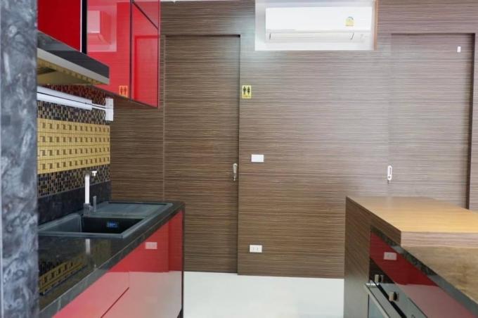 บ้านเดี่ยวหรู 2 ชั้นโครงการปาล์ม เลคไซด์ วิลเลจ พัทยา (ติดอ่างเก็บน้ำมาบประชัน)  โกดังบ้าน  ภาพที่ 8