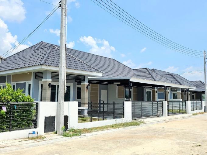 บ้านแฝดกษิรา กรีนพีช​ 2 พนัสนิคม ชลบุรี โกดังบ้าน ภาพที่ 2