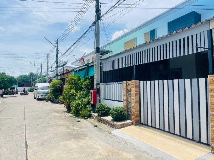 ขาย บ้านในตัวเมืองชลบุรี พร้อมรีโนเวท หมู่บ้านกีรติ ภาพที่ 2