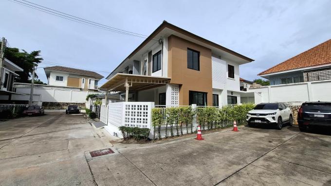 ขายบ้านหมู่บ้านเดอะเซ็นทรัล 3 ศรีราชาบ้านหลังมุม ภาพที่ 2