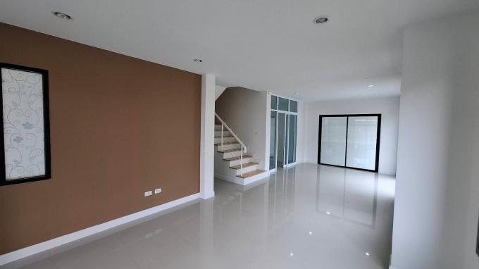 ขายบ้านหมู่บ้านเดอะเซ็นทรัล 3 ศรีราชาบ้านหลังมุม ภาพที่ 10