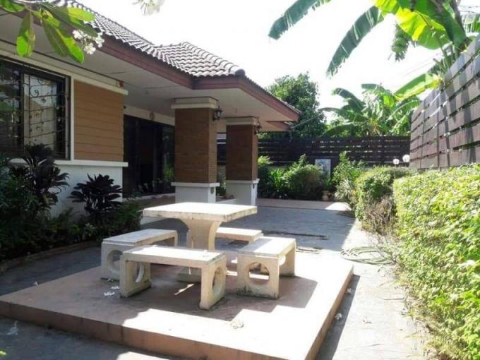 ขายบ้านเดี่ยวหลังใหญ่พร้อมอยู่  ม.โชติกา ซอย 5  ภาพที่ 2