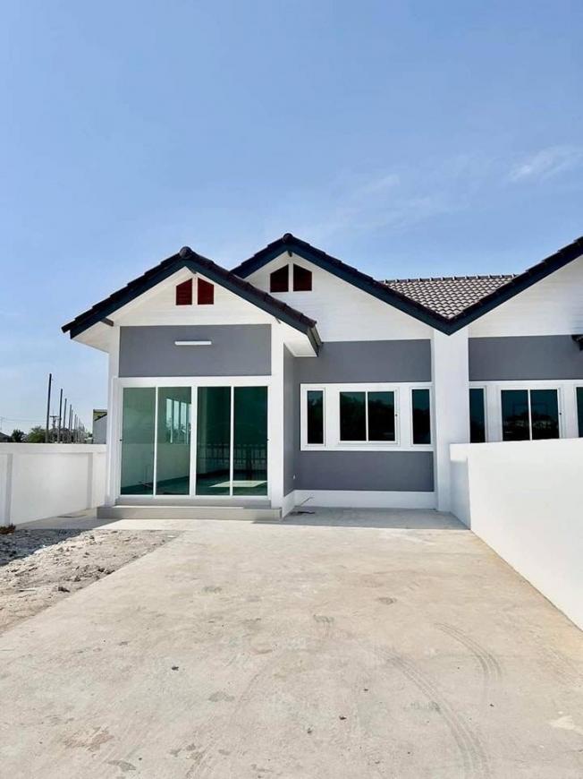  ขายบ้านแฝดสไตส์ บ้านเดี่ยว คลองตำหรุ ซอยวัดบุญญราศรี ใกล้อมตะนิคมเฟส   2,3,4  RAY  ภาพที่ 2