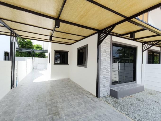 ขายบ้าน บ้านแฝดชั้นเดียว ใกล้วัดโป่งตามุข  หนองกะขะ ภาพที่ 4