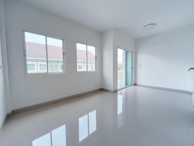 ทาวน์เฮาส์สองชั้นมือ1 อยู่ใกล้โรงเรียนเพลินจิตวิทยาเพียง 3.5 กม.เดินทาง 8 นาทีถึง ภาพที่ 9