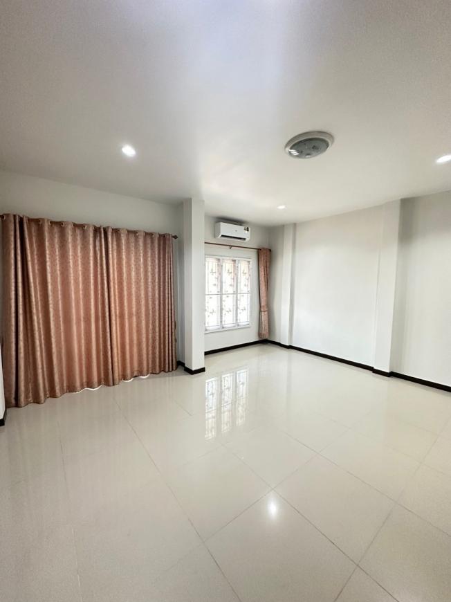 ขายบ้าน หมู่บ้านเพิ่มทรัพย์  ราคา 1.99  บีง วรกิจ ศรีราชา  ภาพที่ 12