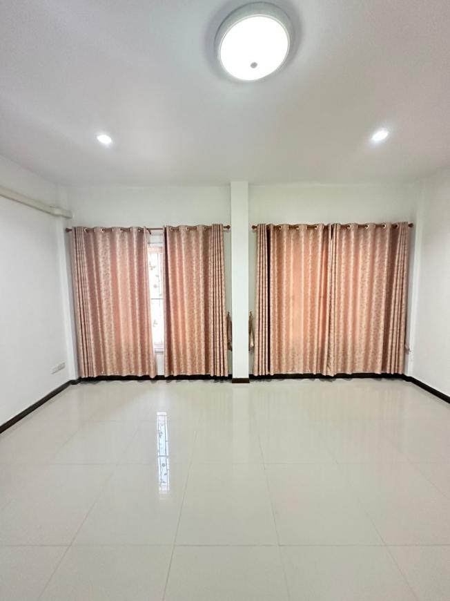ขายบ้านหมู่บ้าน แมกไม้ ราคา 2.89 รีโนเวทใหม่ทั้งหลังทุ่งกราด แหลมฉบัง  ภาพที่ 23