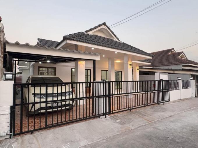 ขายบ้านหมู่บ้าน แมกไม้ ราคา 2.89 รีโนเวทใหม่ทั้งหลังทุ่งกราด แหลมฉบัง  ภาพที่ 4
