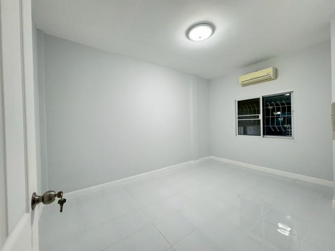ขายบ้าน ชื่อโครงการ : หมู่บ้านทรัพย์รุ่งเรืองซิตี้1  (บ้านเก่า-พานทอง) ภาพที่ 11