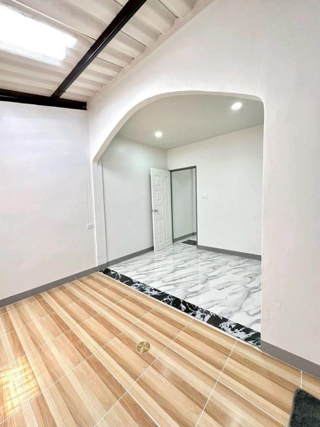 ขายบ้าน หมู่บ้าน หมู่บ้านเมืองทองแลนด์  ทาวน์โฮมถนนพระพรหม-บ่อยาง เครือสหพัฒน์ ภาพที่ 8