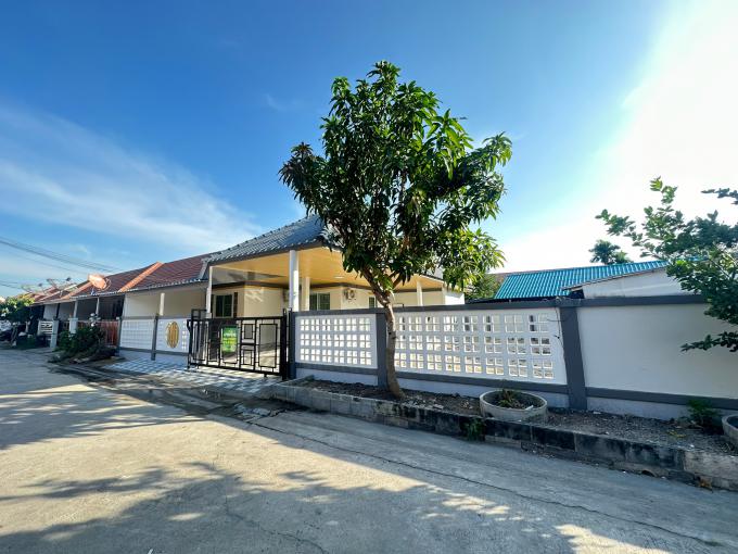 ขายบ้าน หมู่บ้านทรัพย์รุ่งเรืองซิตี้1 บ้านเก่า - พานทอง หลังมุม พื้นที่เยอะมาก  ภาพที่ 3