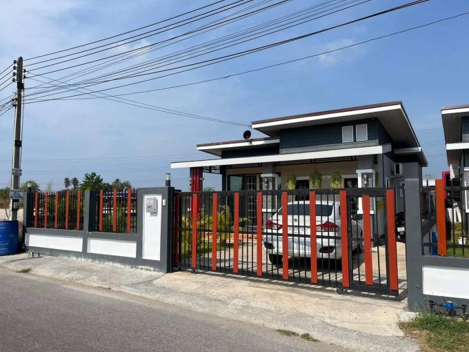 ขายบ้าน บ้านเดี่ยว สไตล์โมเดิร์น หมู่บ้าน ชยากรณ์ (บ้านบึง ชลบุรี ) PFH ภาพที่ 2