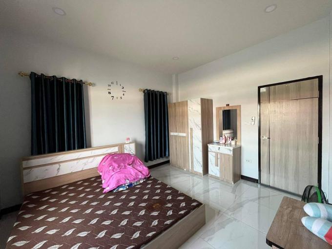 ขายบ้าน บ้านเดี่ยว สไตล์โมเดิร์น หมู่บ้าน ชยากรณ์ (บ้านบึง ชลบุรี ) PFH ภาพที่ 5