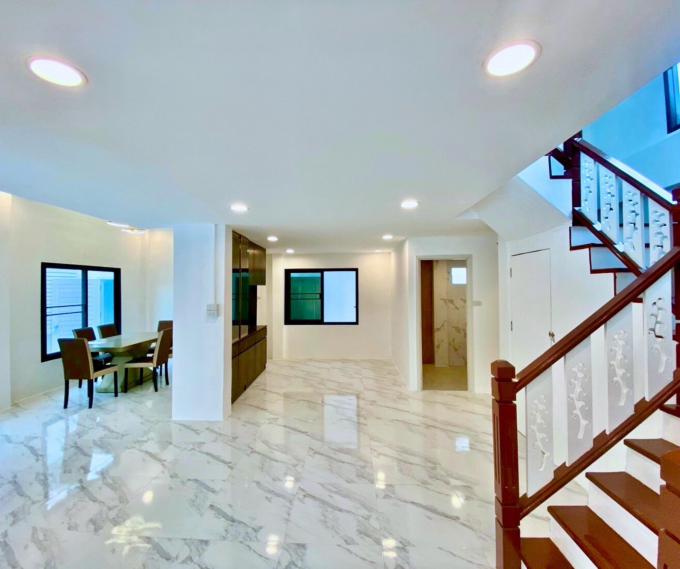 ขายบ้าน บ้านเดี่ยว 2 ชั้น  มบ.สุขกมล  ศรีราชา ซอยอัสสัมชัญ  เก้ากิโล ภาพที่ 4