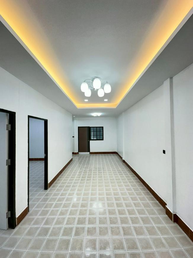 ขายบ้าน หมู่บ้าน สุขสมพงศ์ เครื่อ สหัพัฒน์ รีโนเวทใหม่ทั้งหลัง  ภาพที่ 4