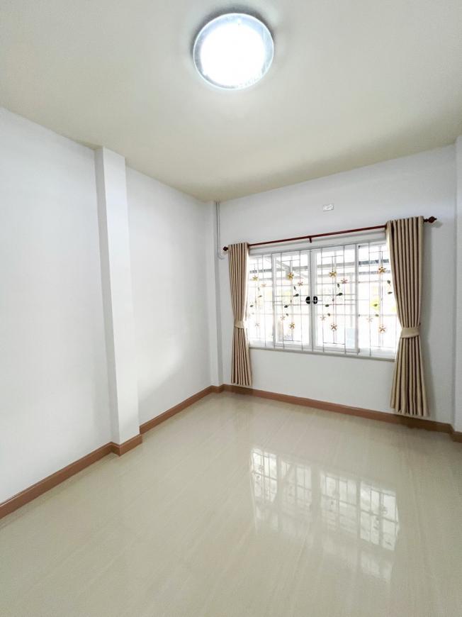 ขายบ้าน ​​​​​​​บ้านแฝดชั้นเดียว ม.อยู่สบาย2 ซอยเทศบาล 4 หนองตำลึง  R ภาพที่ 9