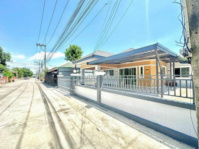 หมู่บ้านอีสตินี่ ติดมอเตอร์เวย์เครือสหพัฒน์ ภาพที่ 3