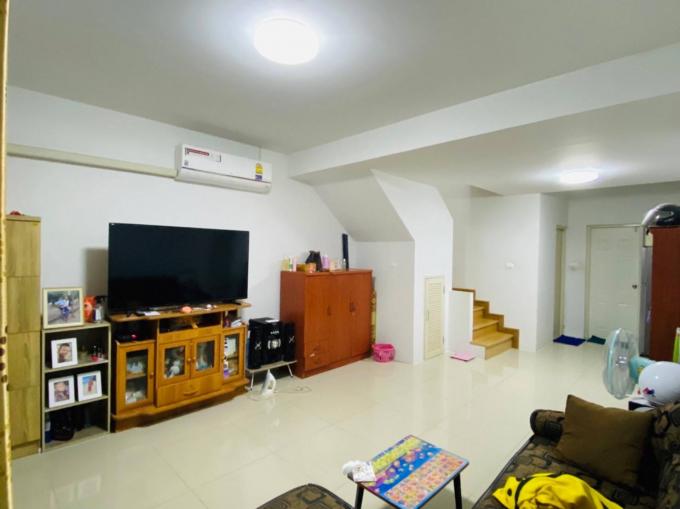 ทาวน์โฮม 2 ชั้น  หมู่บ้านแฟมิลี่ซิตี้พานทอง ภาพที่ 5