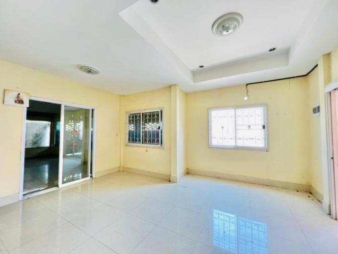 ขายบ้าน หมู่บ้านทวีทรัพย์ (มาบโป่ง) สถานะกำลังรีโนเวทยกหลัง ภาพที่ 8