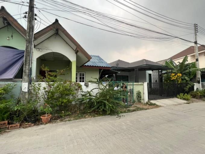 ขายบ้าน บ้านแฝด บางแสน ทำเล เตาปูน  สถานะกำลังรีโนเวท ภาพที่ 4