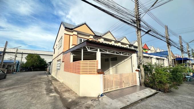 ขายบ้าน  โครงการบ้าน วรางค์ทอง ตลาดสิรัชชา ภาพที่ 2