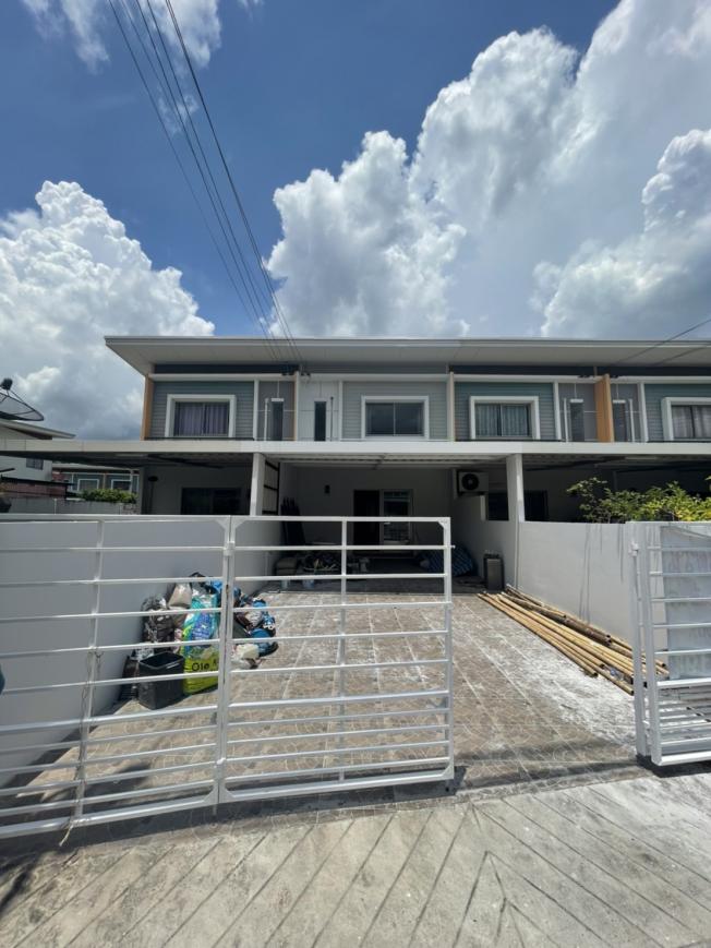 บ้านสวน เมืองชล 