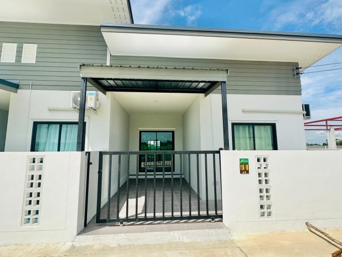 บ้านปล่อยเช่า โครงการกรีนฟิล พนัสนิม  แปลงมุม 27 ตรว