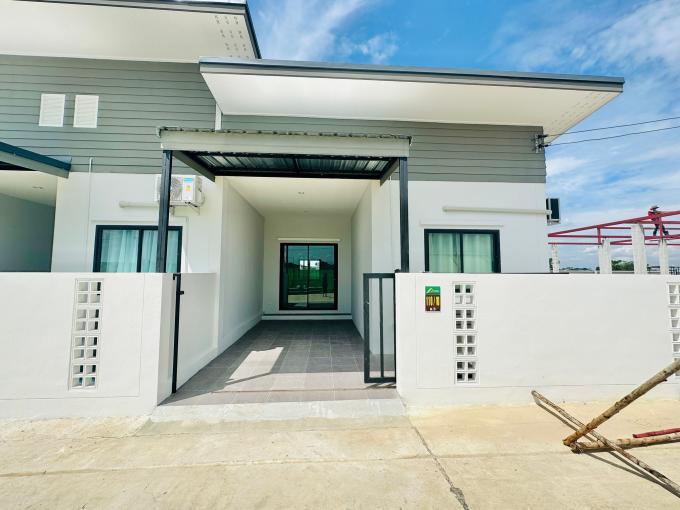 บ้านปล่อยเช่า โครงการกรีนฟิล พนัสนิม  แปลงมุม 27 ตรว ภาพที่ 2