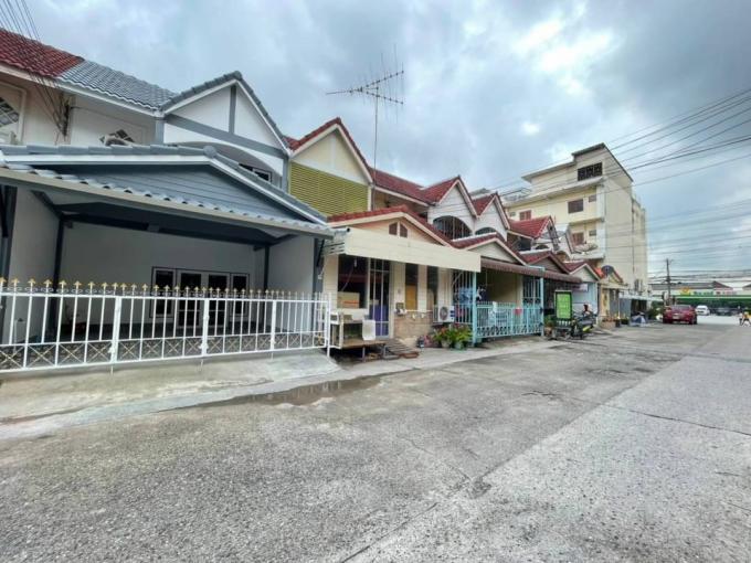 ขายบ้าน หมู่บ้าน หทัยกาญ ทำเลดีมาก บ้านเลขที่ 60/… ม.4 ดอนห้วฬ่อ เส้นวัดดอน ภาพที่ 2