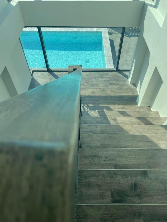 บ้านเดี่ยวระดับ Luxury สไตล์ modern Tropiacl  บางเเสน ภาพที่ 6