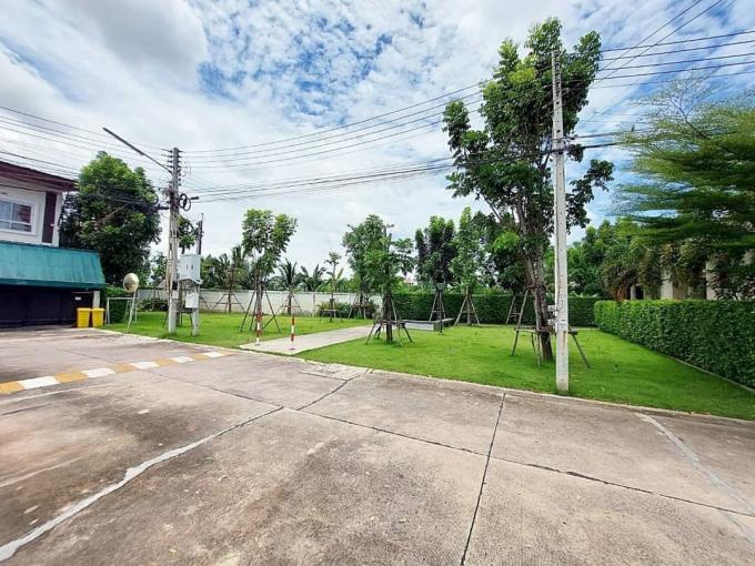 ขายบ้านแฝดหมู่บ้านแสนมณี  บ้านเก่าพานทอง ภาพที่ 4