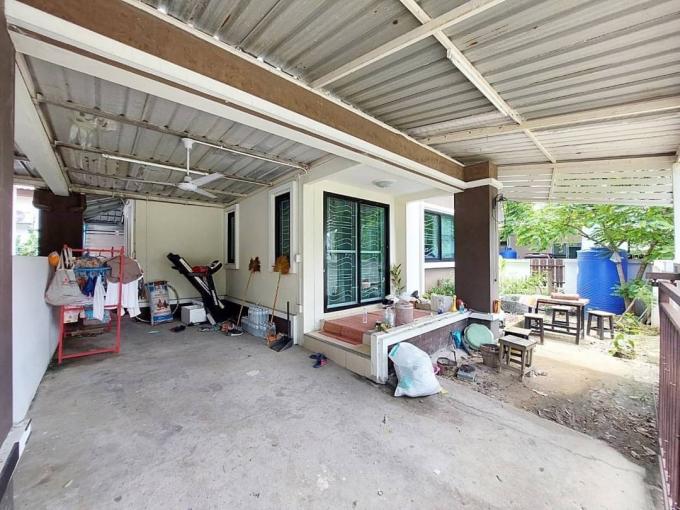 ขายบ้านแฝดหมู่บ้านแสนมณี  บ้านเก่าพานทอง ภาพที่ 5