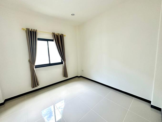 ขายบ้าน  บ้านเดี่ยวหลังใหญ่ 50ตรว.หลังวัดโป่งตามุก มี 2 หลัง ภาพที่ 4