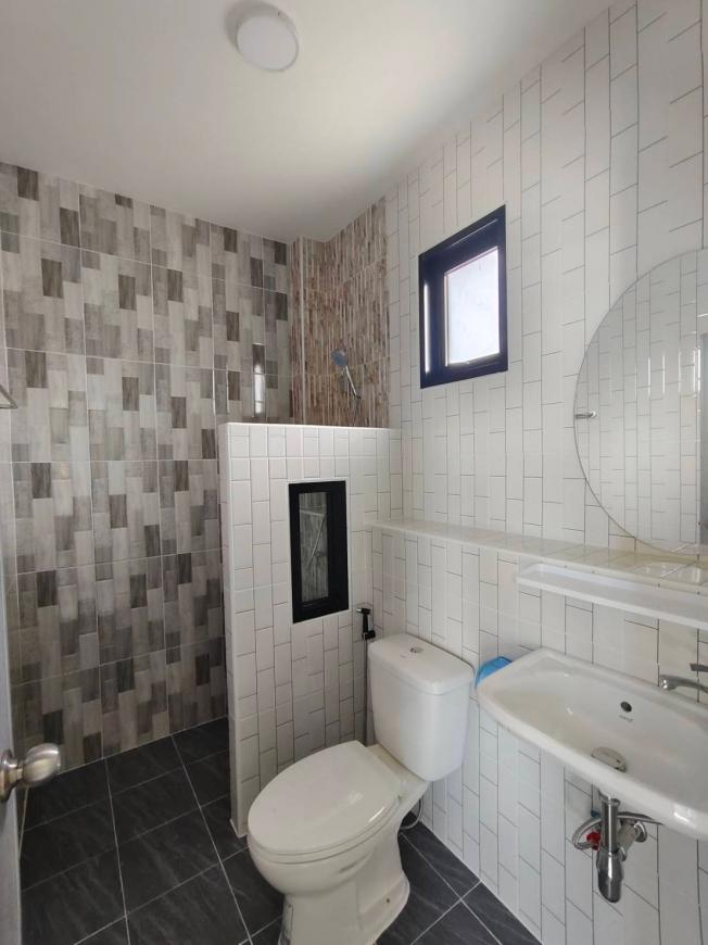 บ้านเดี่ยวสองชั้น หลังใหญ่  50 ตรว. พิกัดนาป่า-ท้องคุ้ง  TMTJ ภาพที่ 8