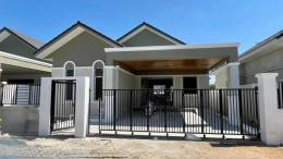 บ้านเดี่ยว 3 ห้องนอน 2 ห้องน้ำ