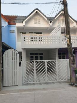 ขายบ้าน พิกัดบ้านไร่ดินแดงซอย9  รีโนเวทใหม่ทั้งหลัง ใกล้เซ็นทรัลศรีราชา 