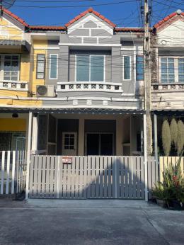 ขายบ้าน  หมู่บ้านแกรนด์ ชล เลค การ์เด้น บ้านสวน ทาวน์เฮ้าส์ 2 ชั้น รีโนเวลทั้งหลัง  